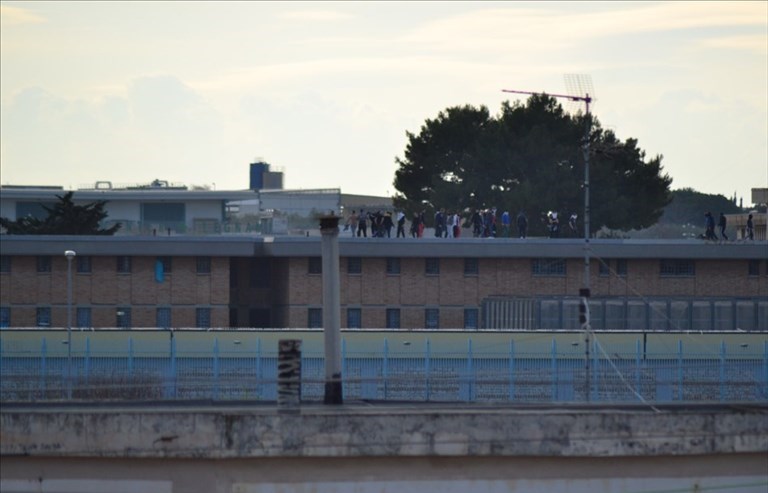Caos carcere di Trani