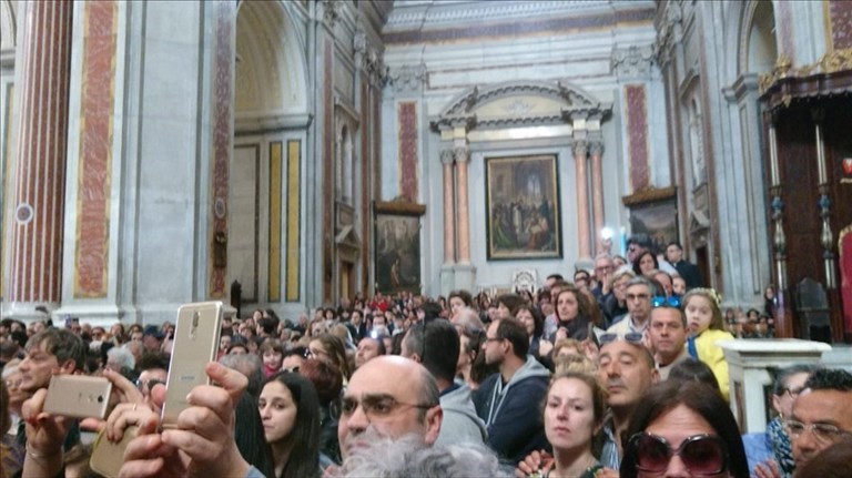 I terlizzesi rendono omaggio all'Icona della Madonna di Sovereto
