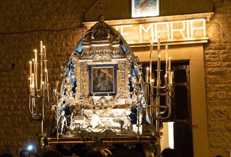 Un 23 aprile inedito: la celebrazione religiosa in diretta tv