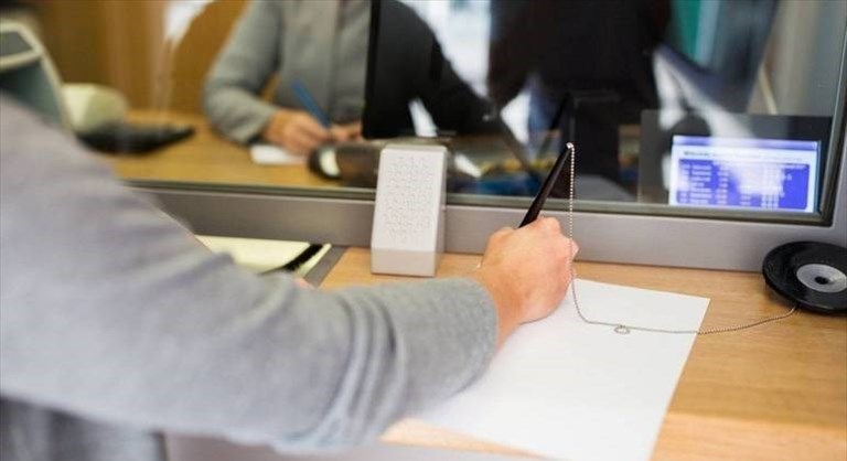 Firmato protocollo per anticipo Cassa integrazione: «Banche anticiperanno somme a costo zero»