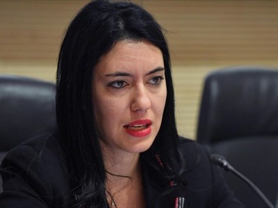 La ministra della Pubblica Istruzione