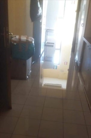 Ancora una incursione nella scuola di Viale Indipendenza: bagni ostruiti e locali allagati