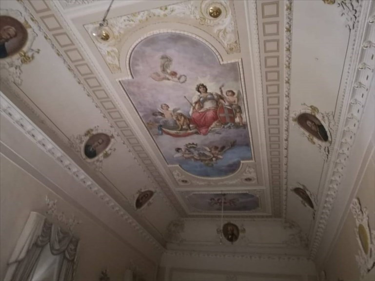 La Corrente: «Lo stato di abbandono del Palazzo di Città risale al 2018»
