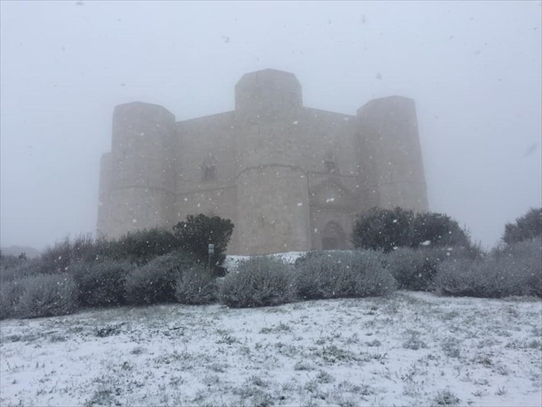 Castel del Monte nella neve