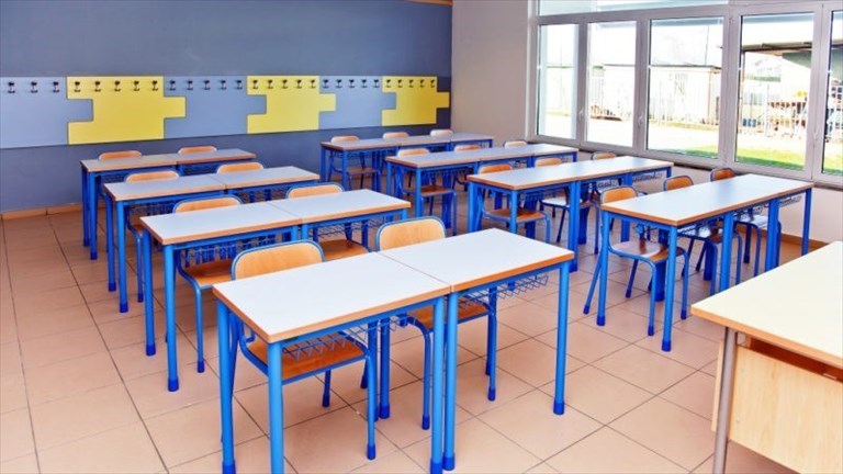 Banchi di scuola