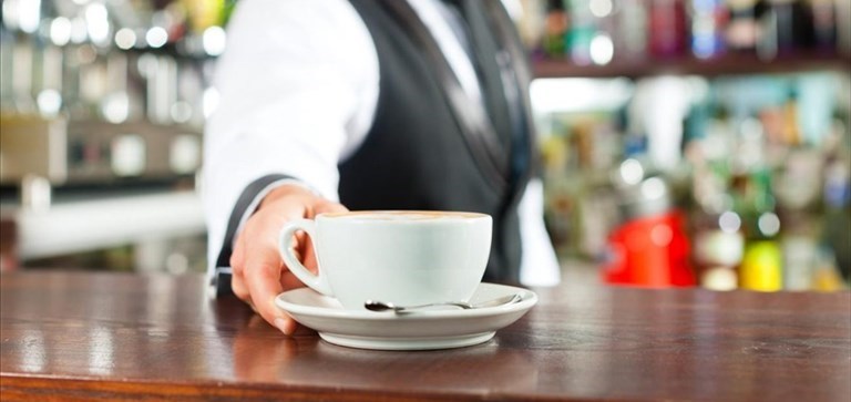 Un caffè al bar