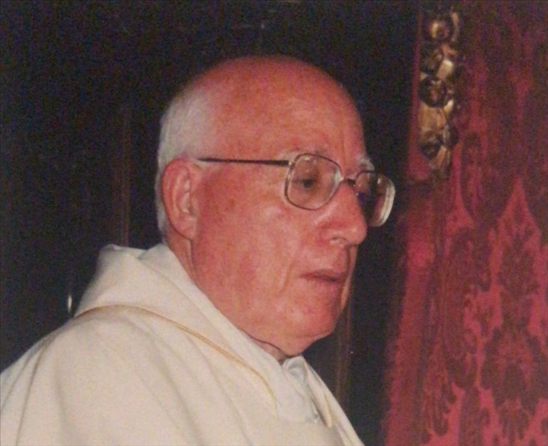 60 anni di sacerdozio per don Peppino Barile: in Cattedrale la messa officiata dal Vescovo