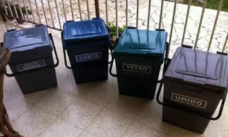 mastelli per la differenziata