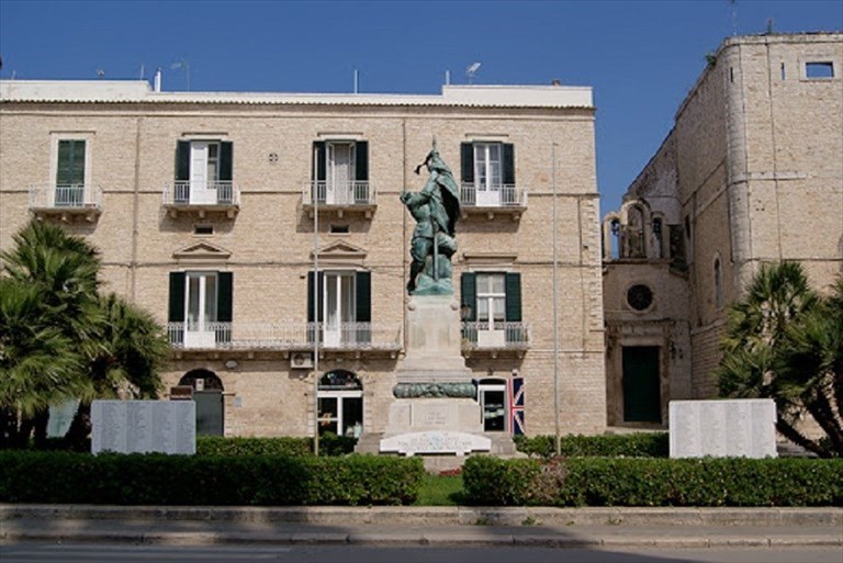 piazza cavour terlizzi