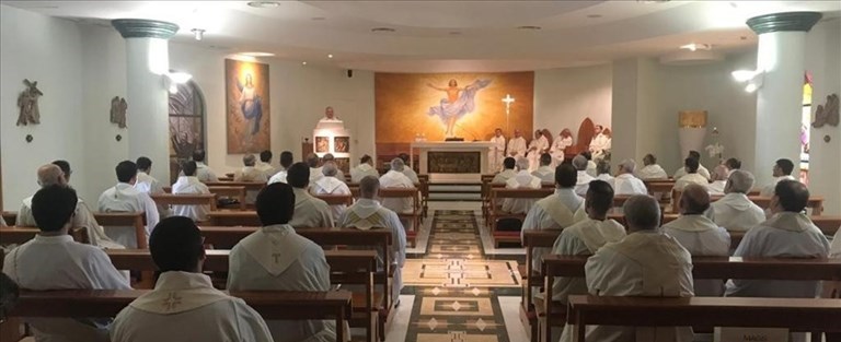 Sacerdoti