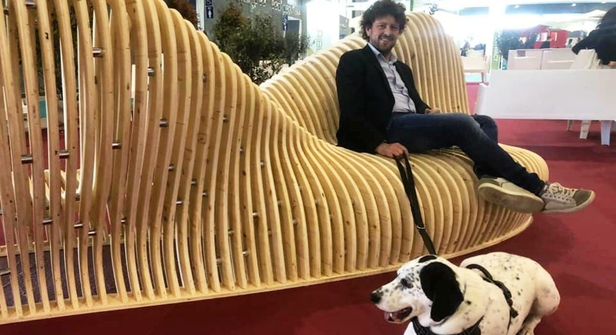 Il maestro artigiano Antonio Colasanto racconta la Puglia con il rosone sottopentola