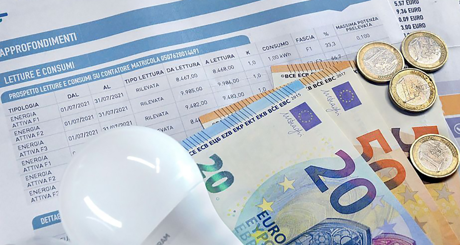 Crisi energetica: il 52% dei pugliesi teme la stangata della bolletta luce