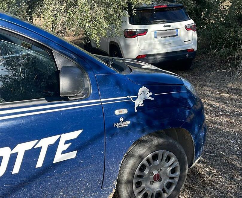 L'auto ritrovata dalla Metronotte