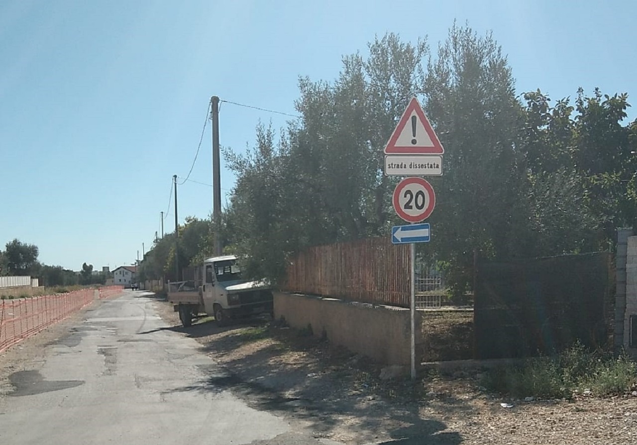 Cambia la segnaletica stradale: via Vecchia Sovereto diventa a senso unico
