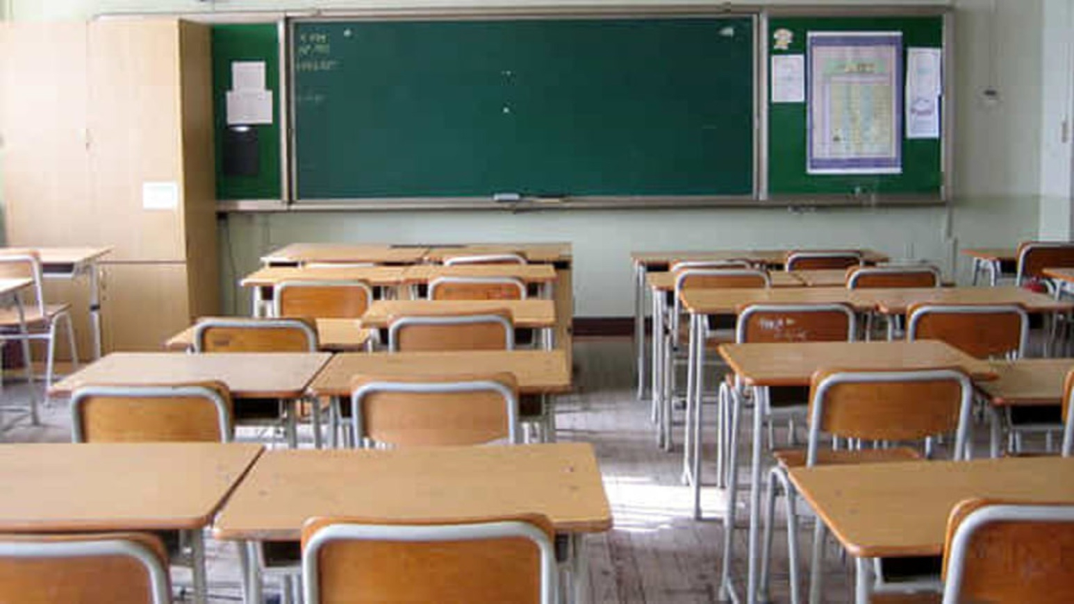Il Sindaco De Chirico aderisce alla campagna “Giù le mani dalla scuola”