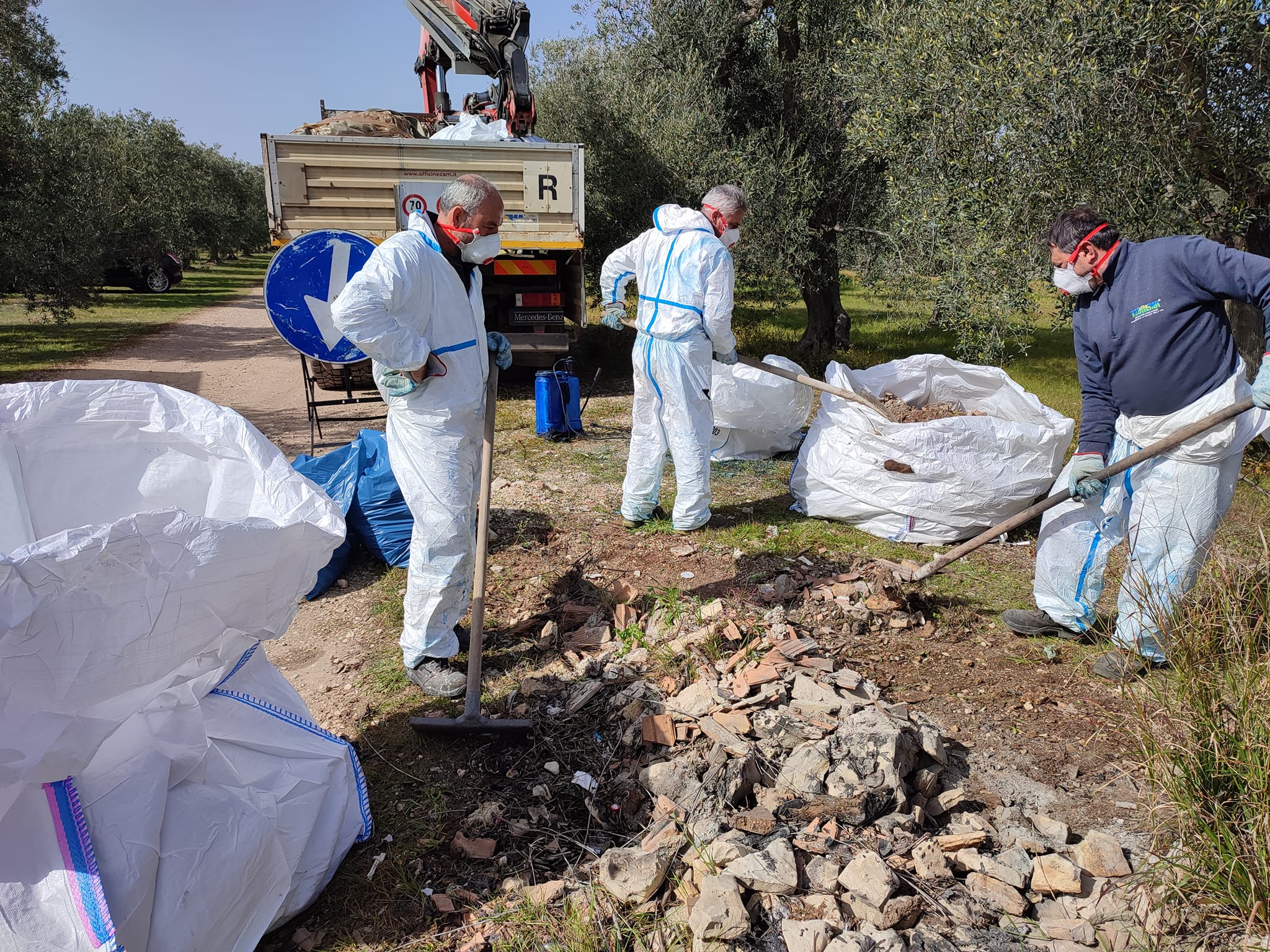 Al via la bonifica sulla via Traiana a Terlizzi: nel mirino lo smaltimento dell’amianto