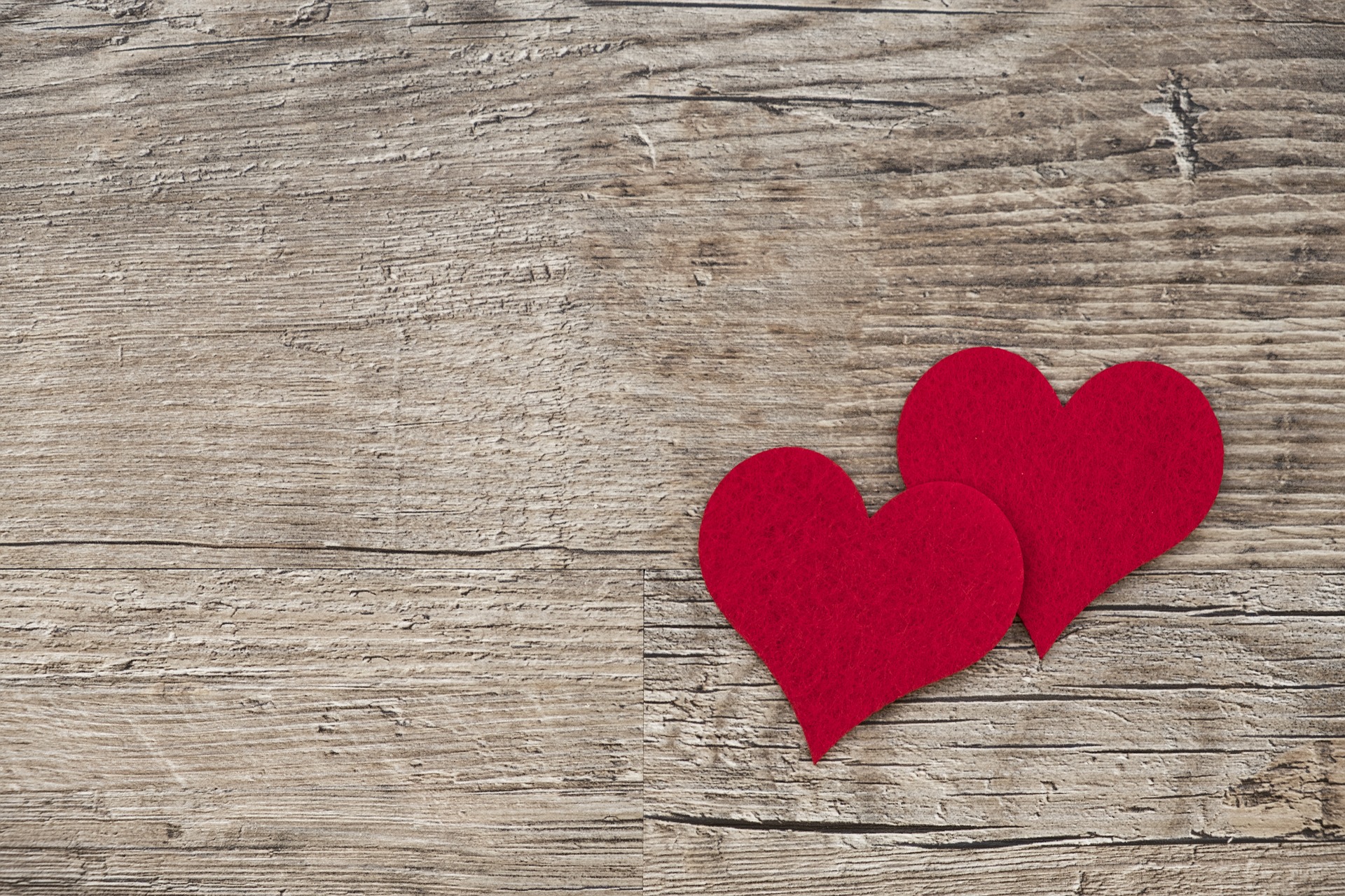 San Valentino al risparmio: metà dei pugliesi scelgono di non festeggiarlo