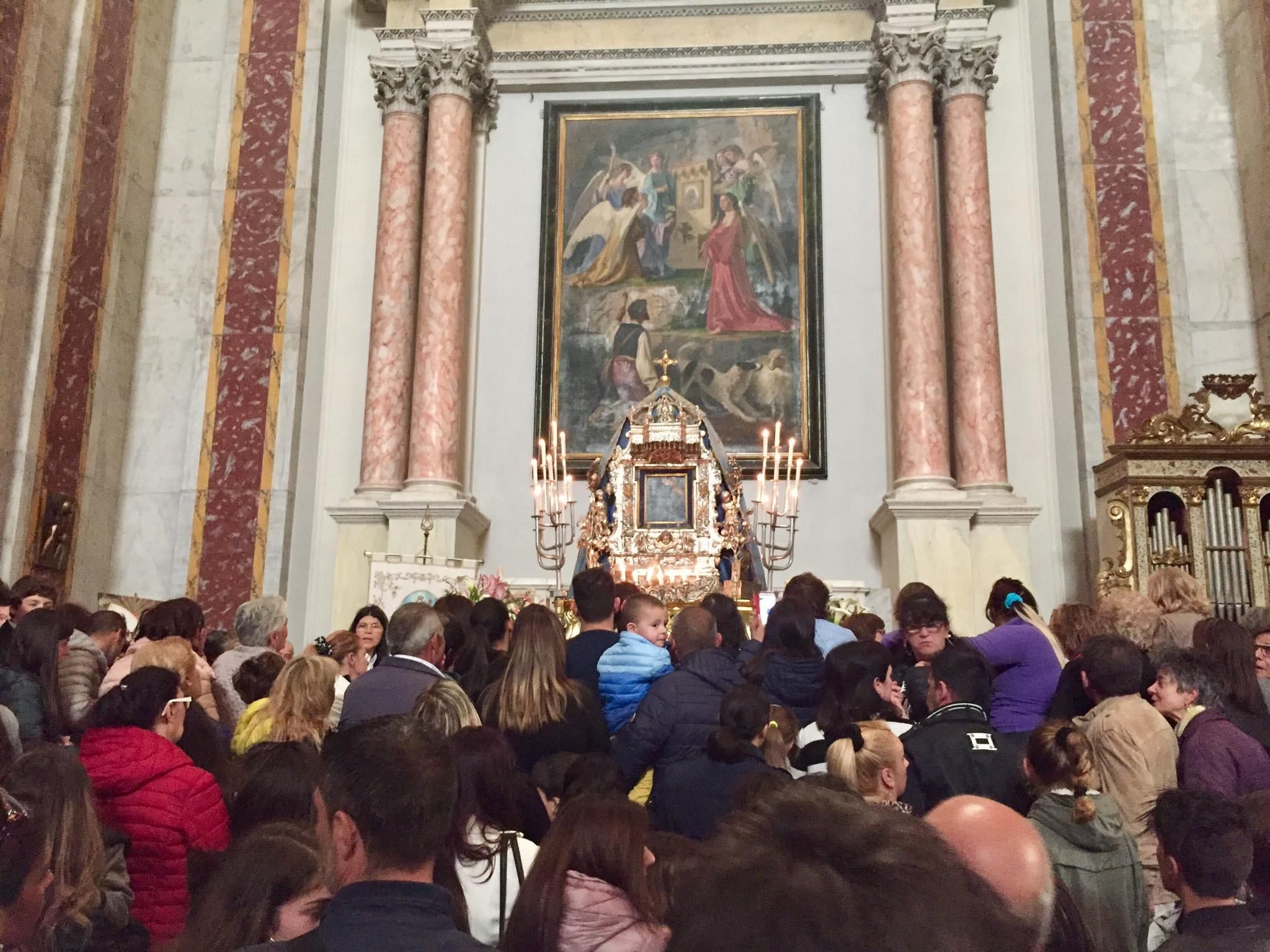 Grande attesa per domani: il rito secolare della “Madonn’ ‘mmezz alla Chis”