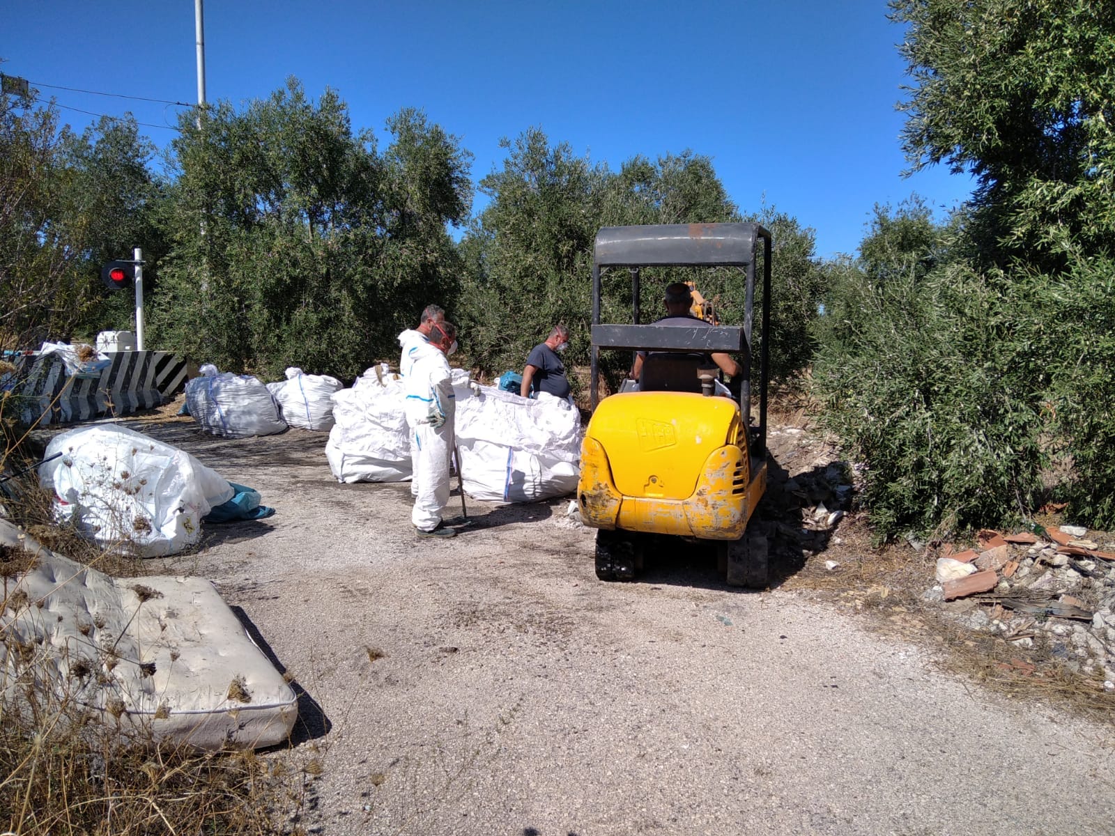 Bonifica del territorio da amianto: “Fatti, non parole”