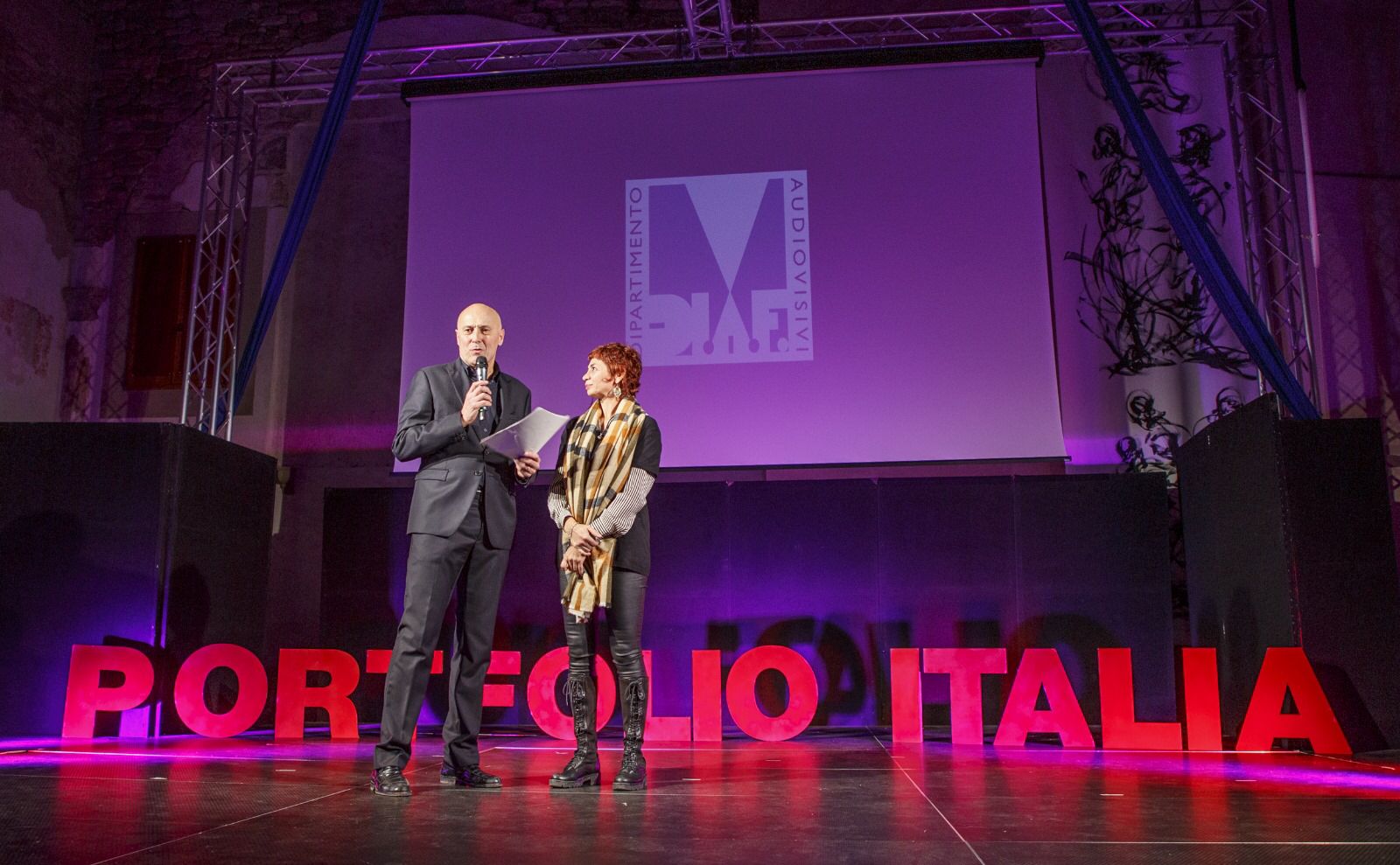 Portfolio Italia: Maria Pansini con “Taranto non vuole morire” conquista il 2° posto nazionale