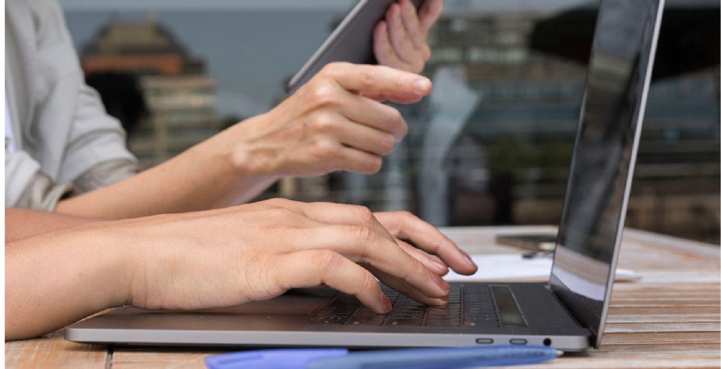 Finiscono i fondi del PNRR, si fermano i Punti di Facilitazione Digitale: oltre 10mila utenti in due anni