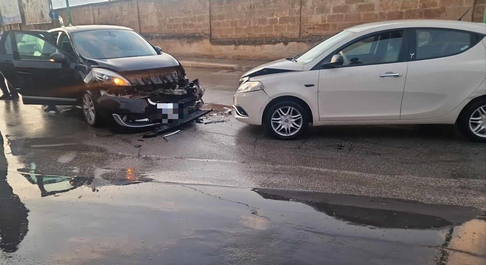 Incidente in viale dei Lilium, due feriti