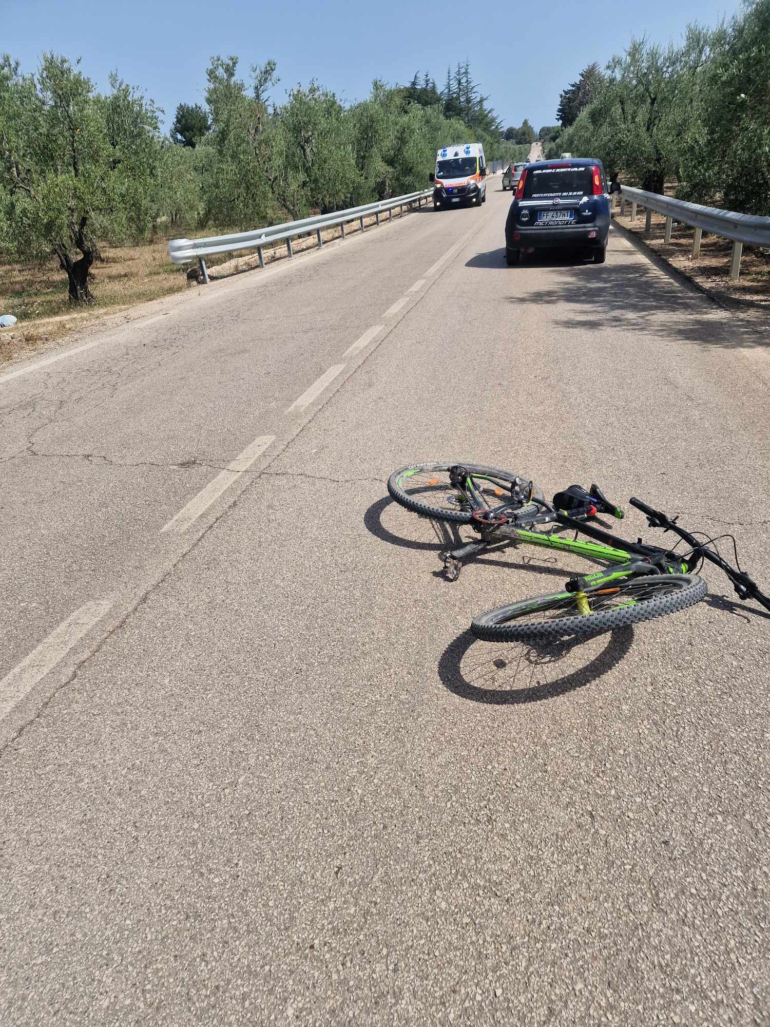 Ciclista investito sulla Sp 108 Mariotto-Terlizzi