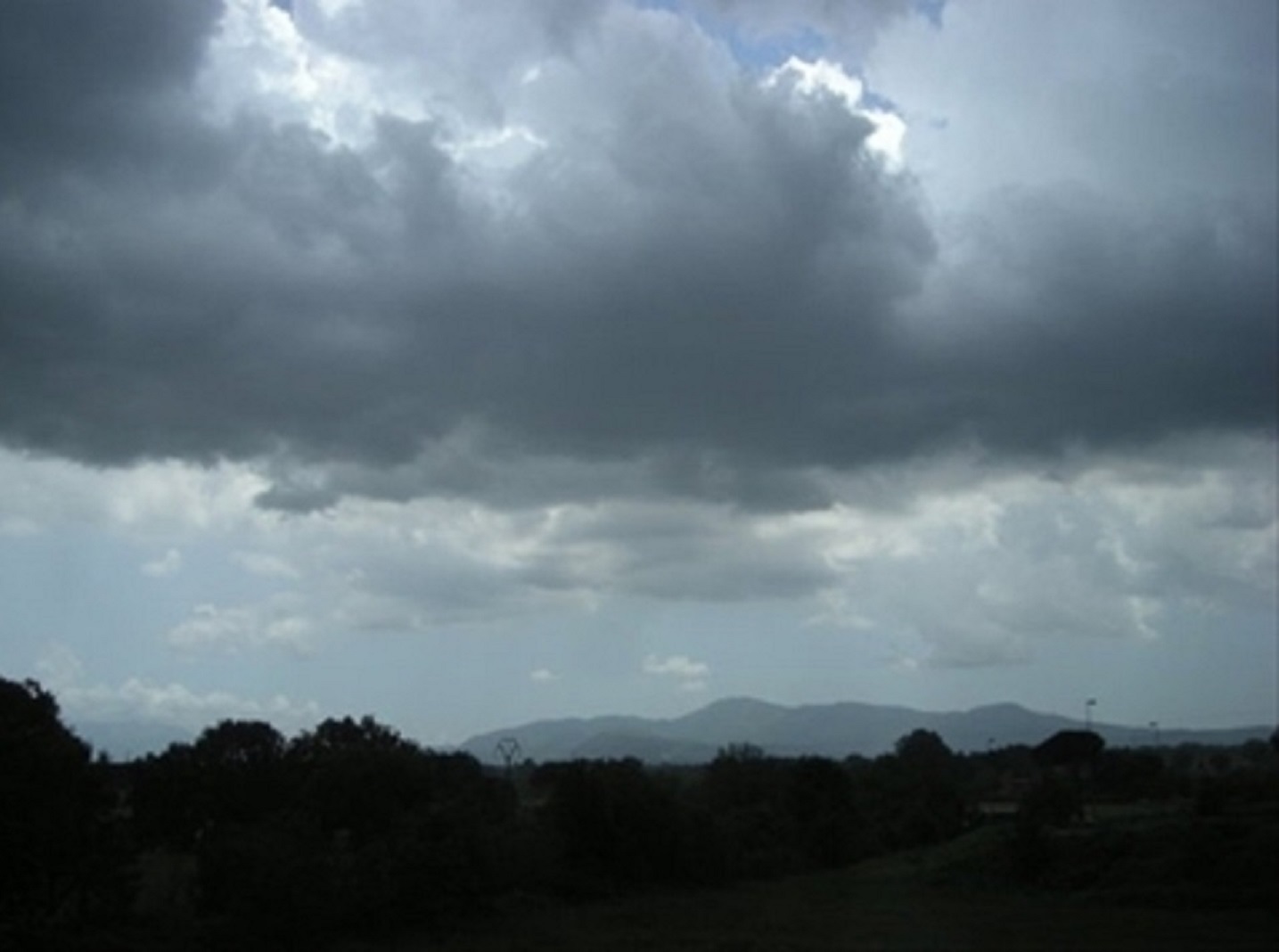 Maltempo in arrivo, allerta meteo gialla sino a mezzanotte