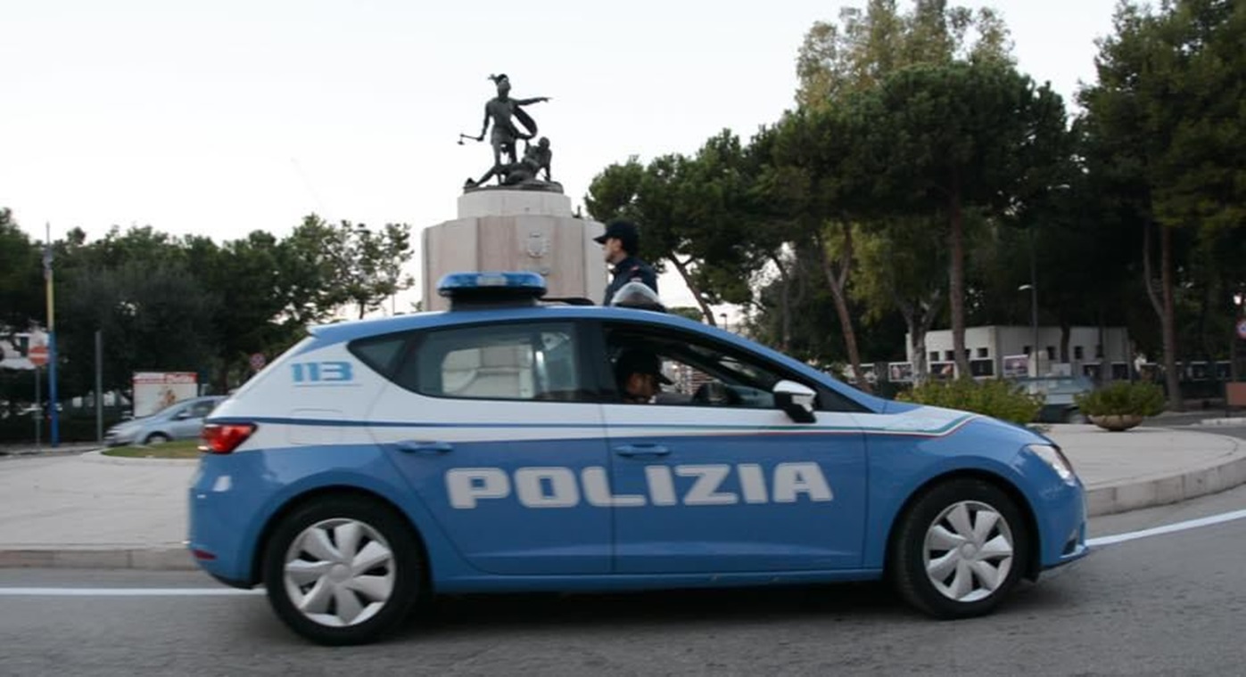 L’ex compagno prova a incendiarle la casa, donna di Terlizzi sventa la tragedia