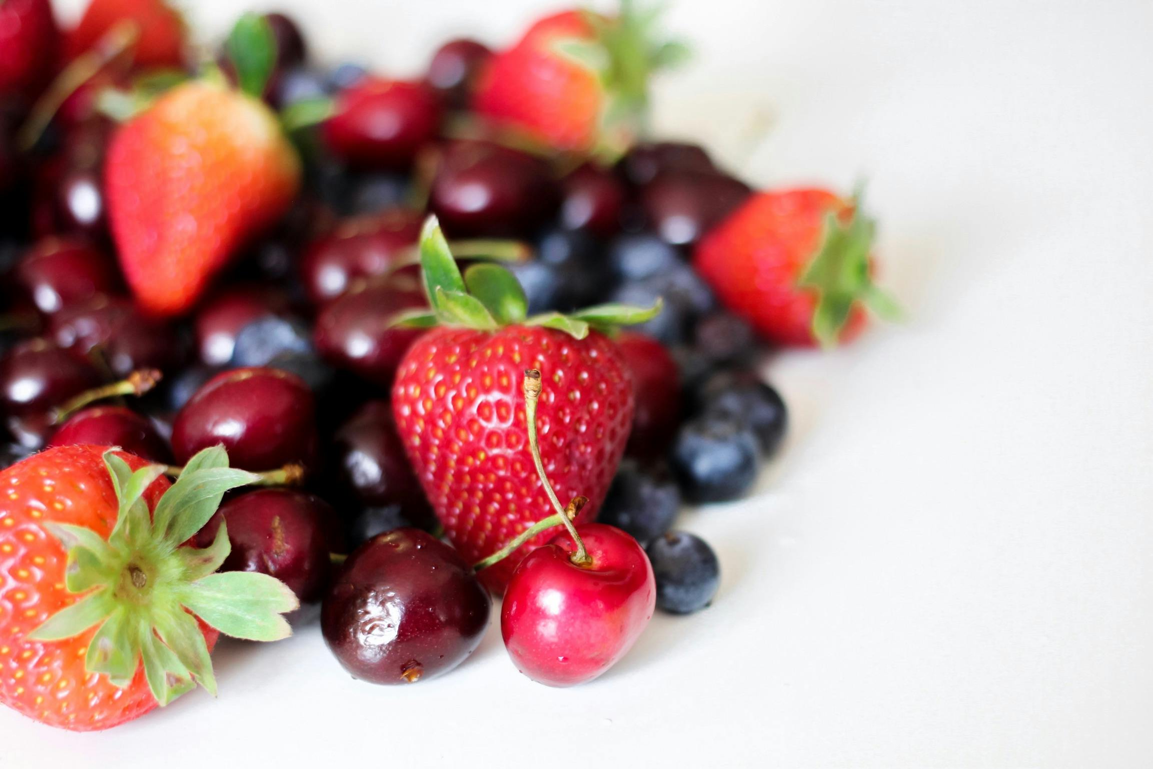 Dieta della frutta rossa: cos’è e come funziona