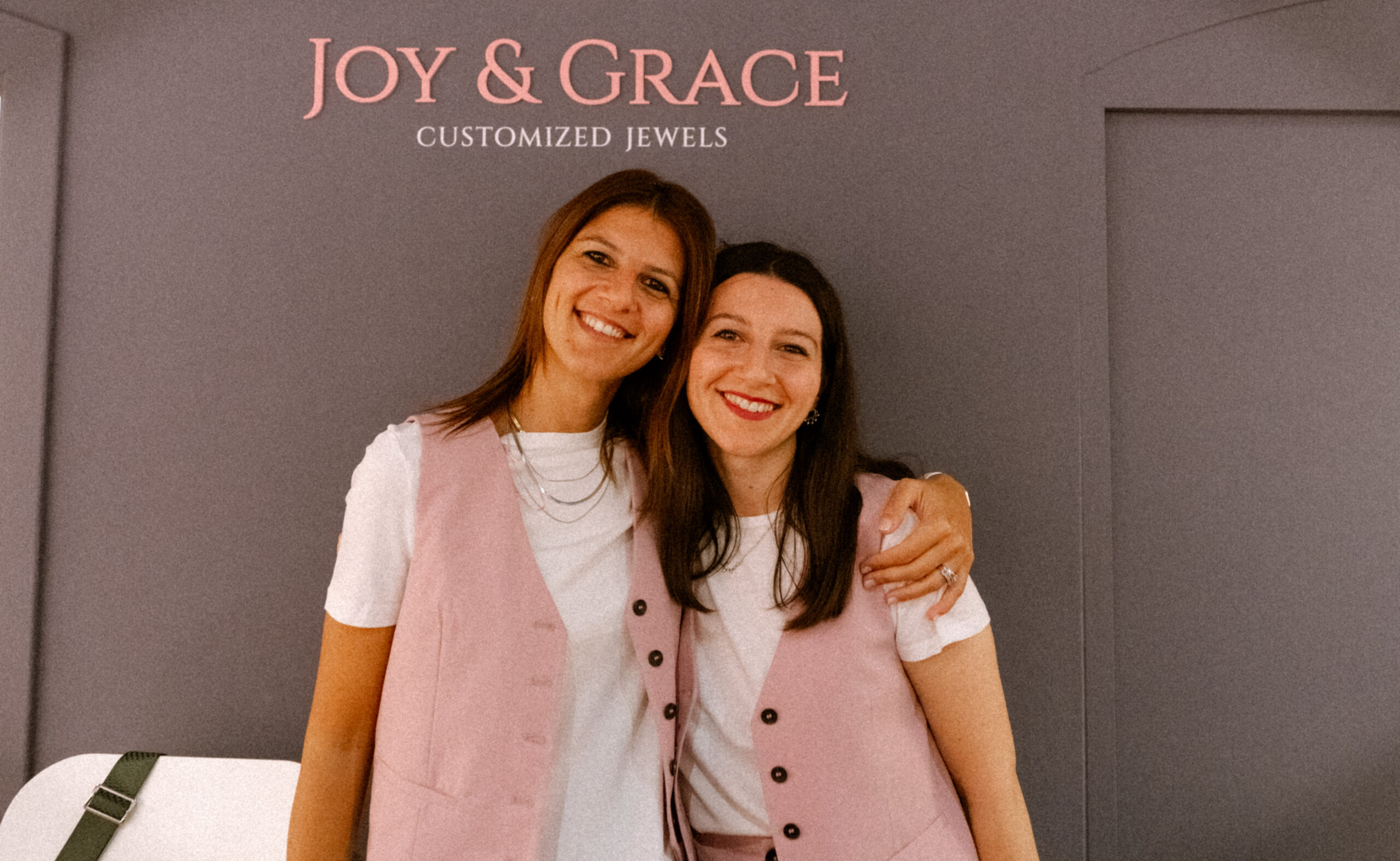 Joy & Grace, l’onda rosa della creatività arriva a Terlizzi