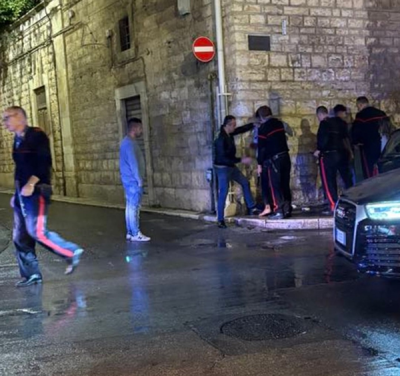 Rissa tra stranieri, paura in corso Vittorio Emanuele