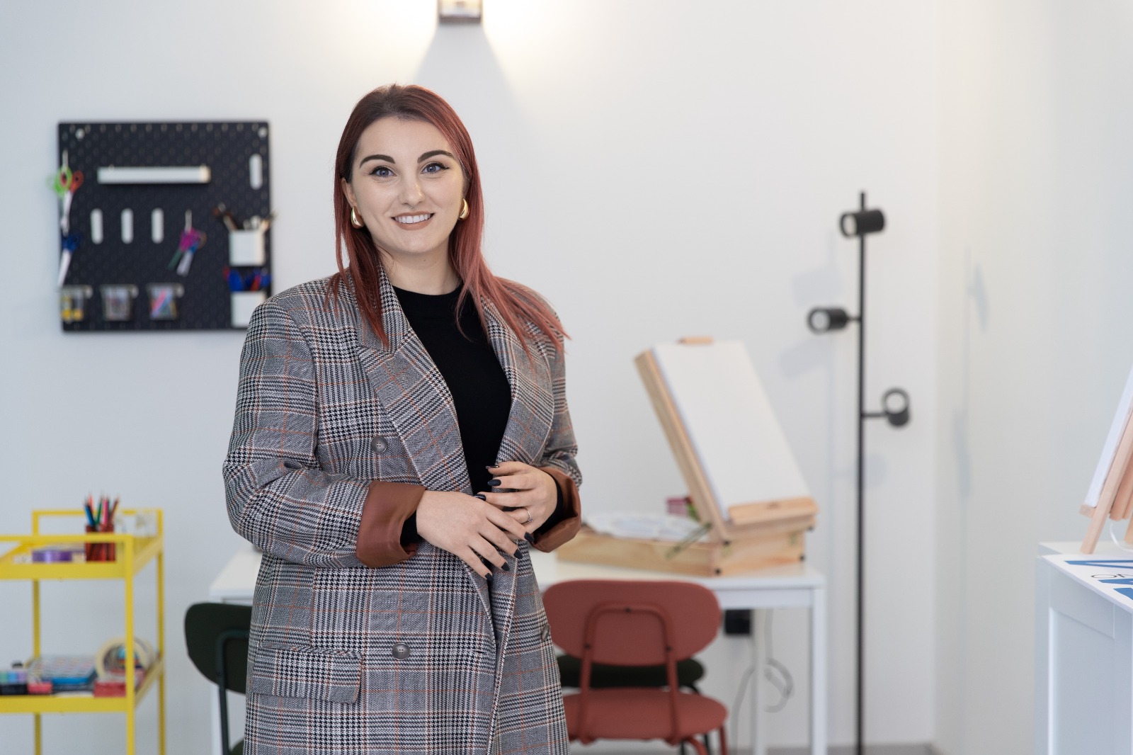 L’arte che guarisce l’anima: la dottoressa Rossella Tedeschi porta l’arteterapia a Corato