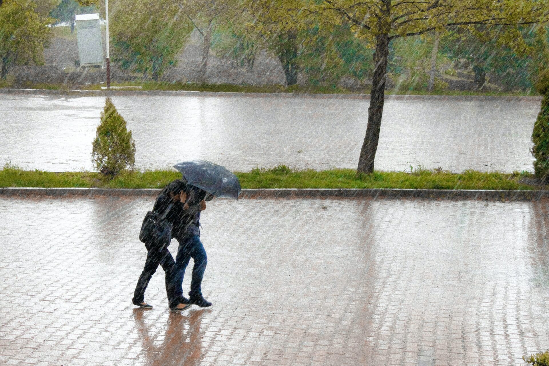 Continua il maltempo fino a domani, allerta arancione su parte della Puglia