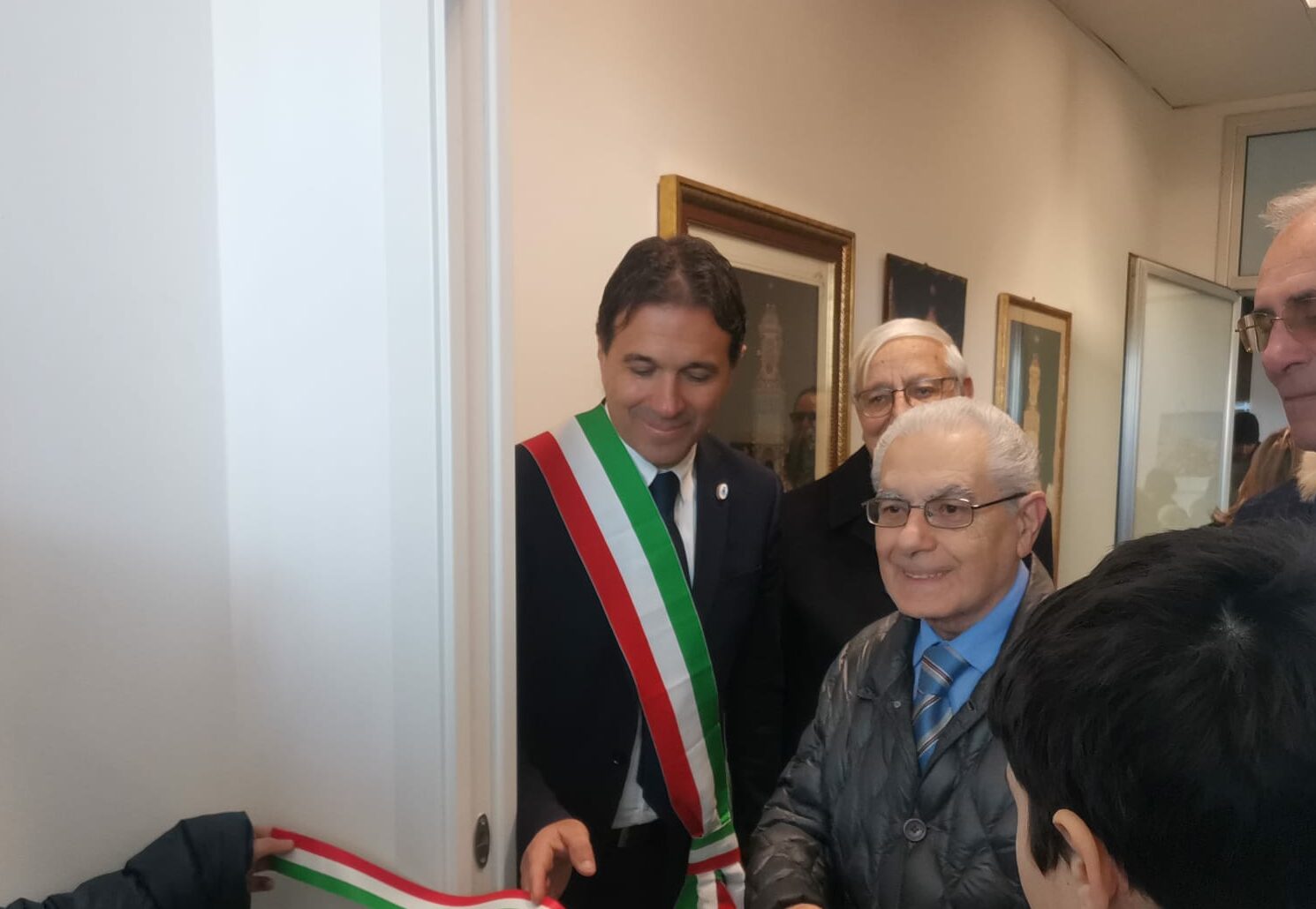 L’ex sindaco Amendolagine: «Col risarcimento di tre milioni di euro si asfaltino le strade di campagna»
