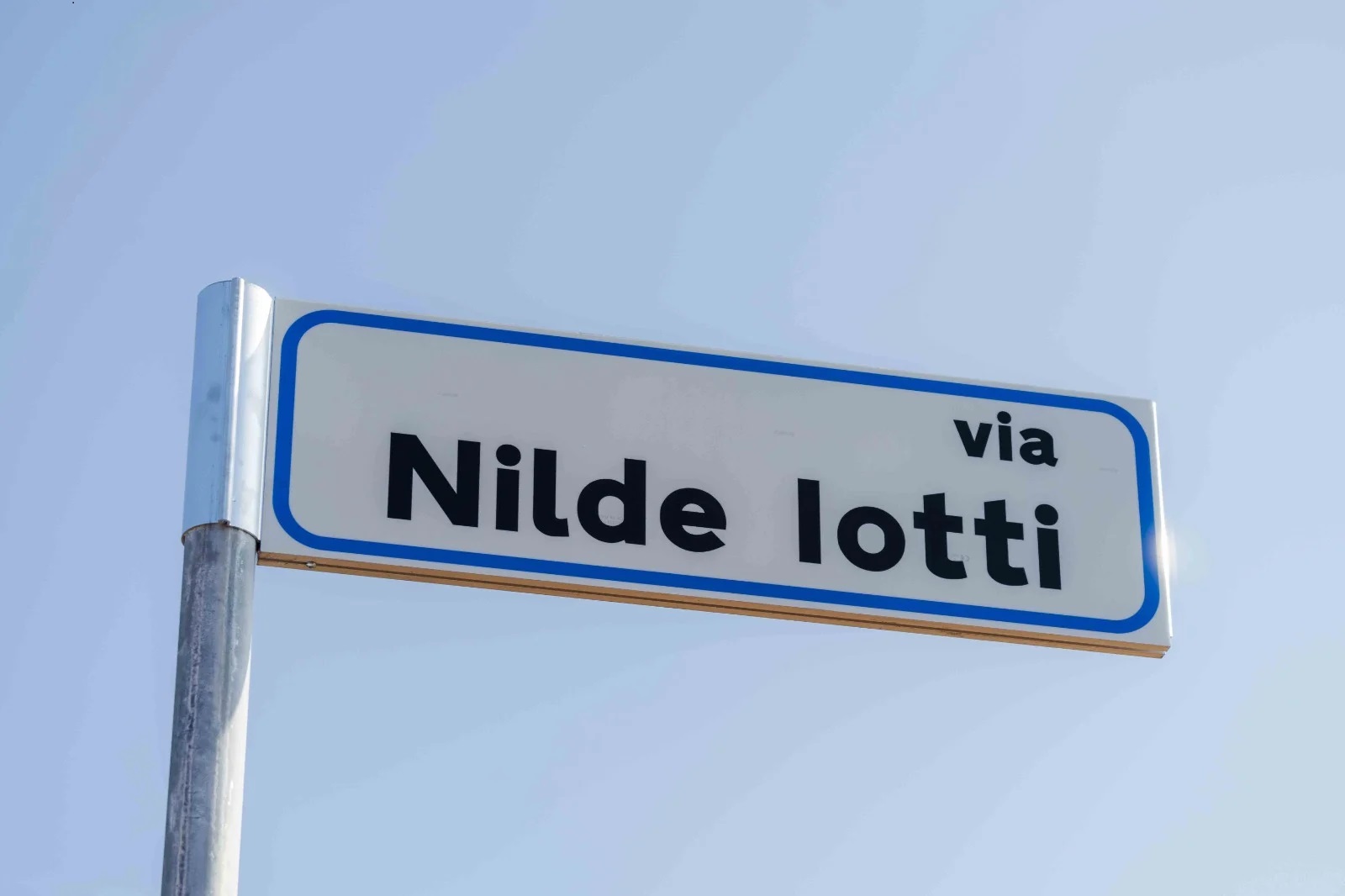 Poche strade intitolate alle donne: il Comune adotta una mozione per rimediare allo squilibrio di genere