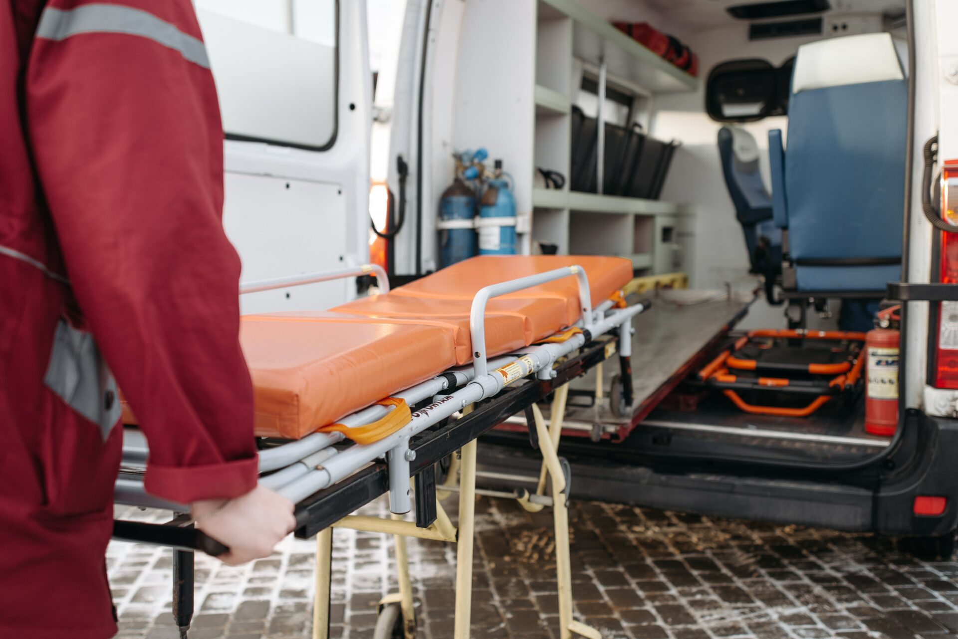 Auto si ribalta sulla sp 231 tra Ruvo e Terlizzi