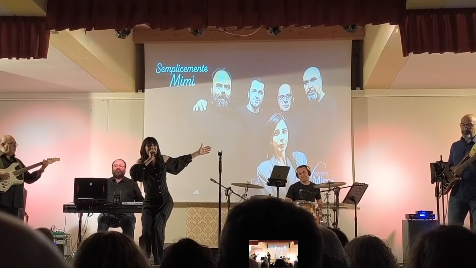 Applausi per “Semplicemente Mimì”, la band che fa rivivere la musica di Mia Martini