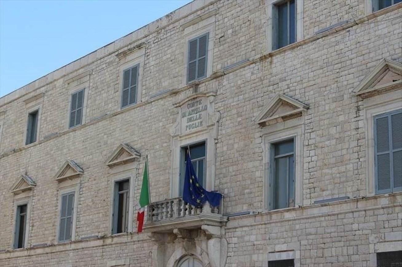 Minacciava l’ex compagna di Terlizzi, condannato un ruvese