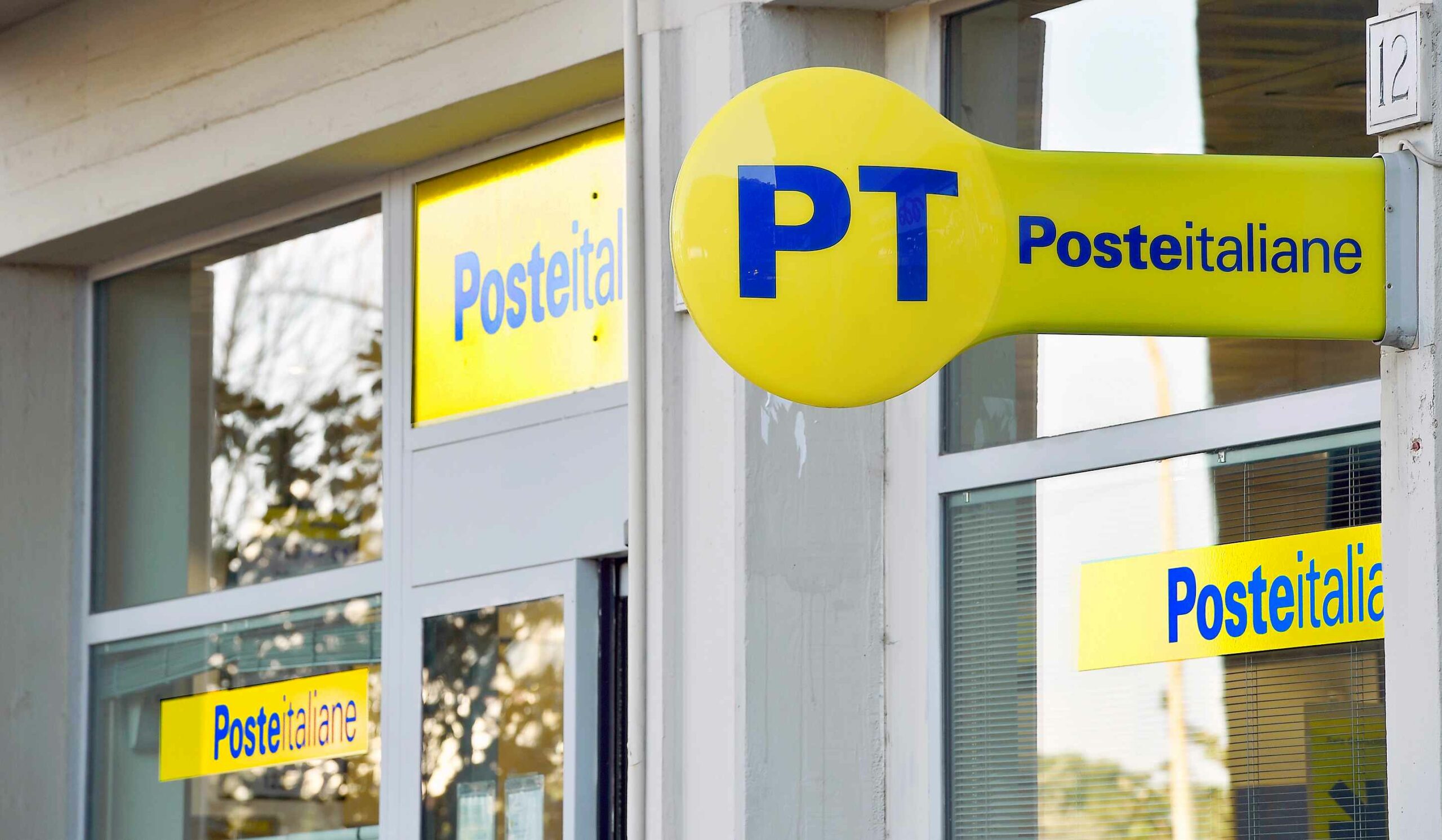 Riapre l'ufficio postale di via Nicola Quercia, il Sindaco: «Servizio di nuovo a disposizione dei cittadini»