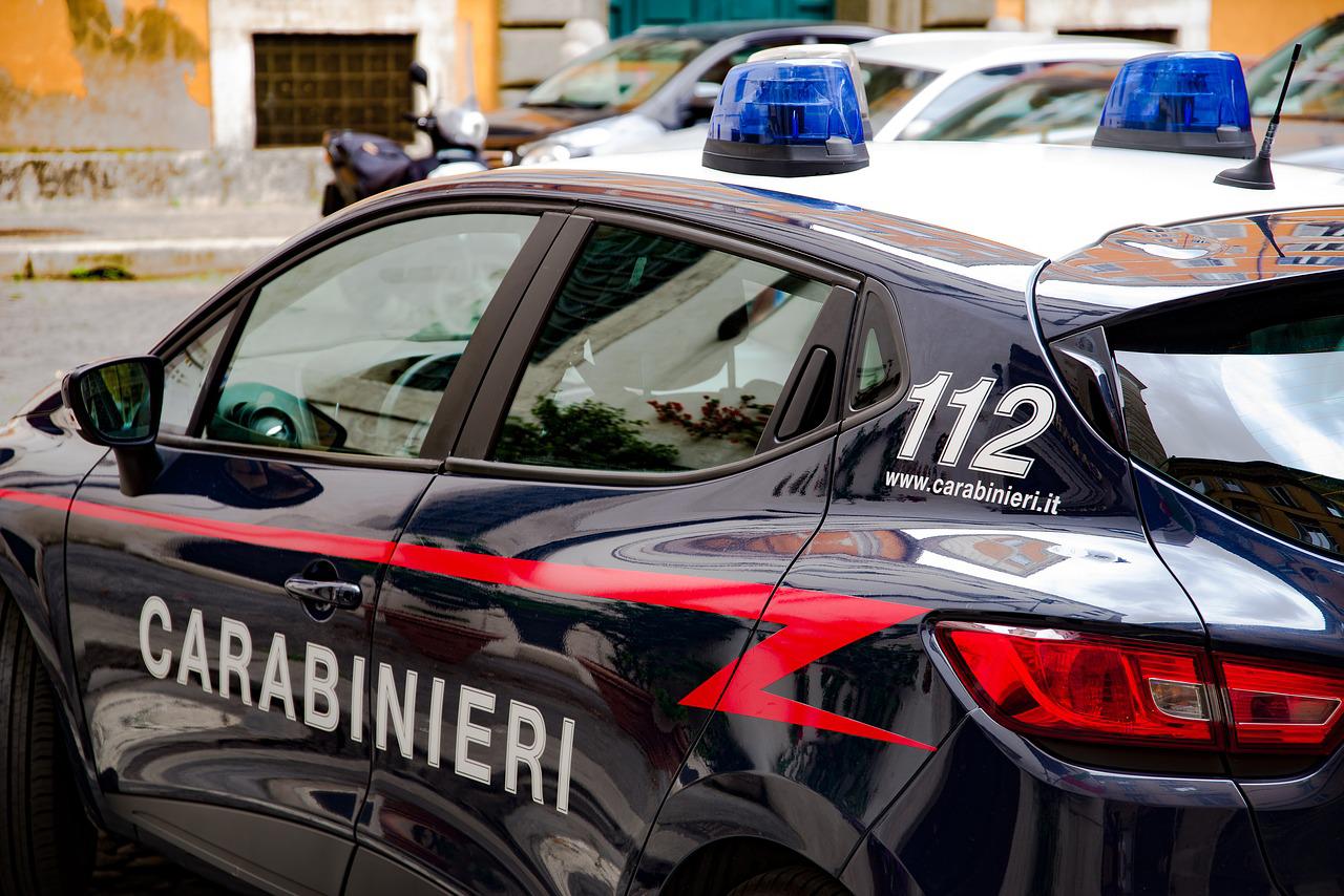 Salvarono una donna: encomio solenne a due carabinieri