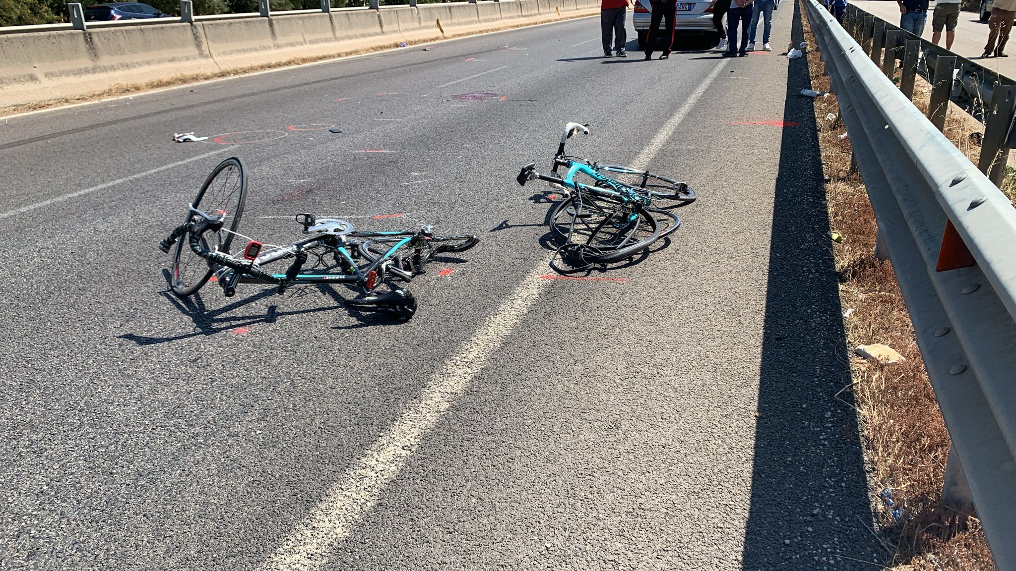 Tragedia sulla 231: deceduti tre ciclisti andriesi