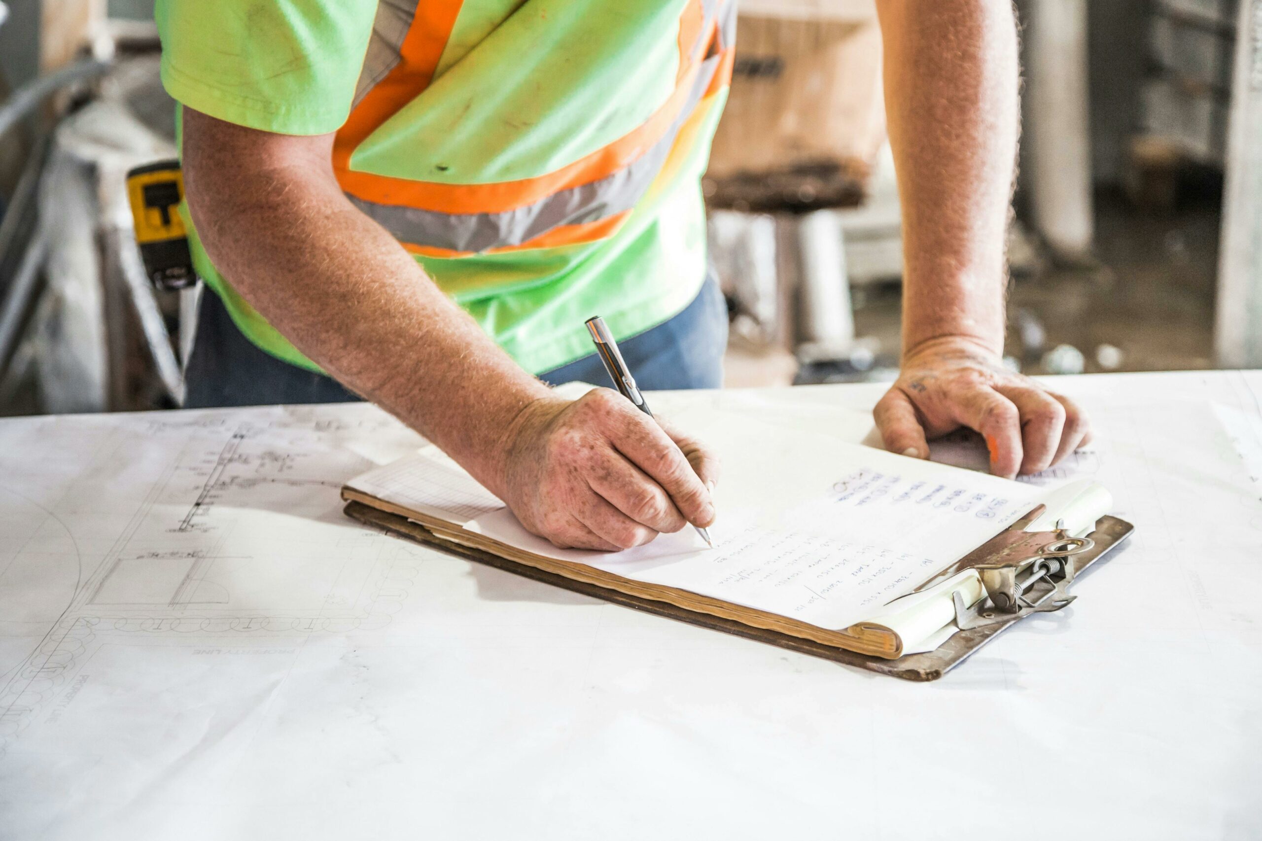 Azienda coratina cerca un tecnico di laboratorio e di cantiere