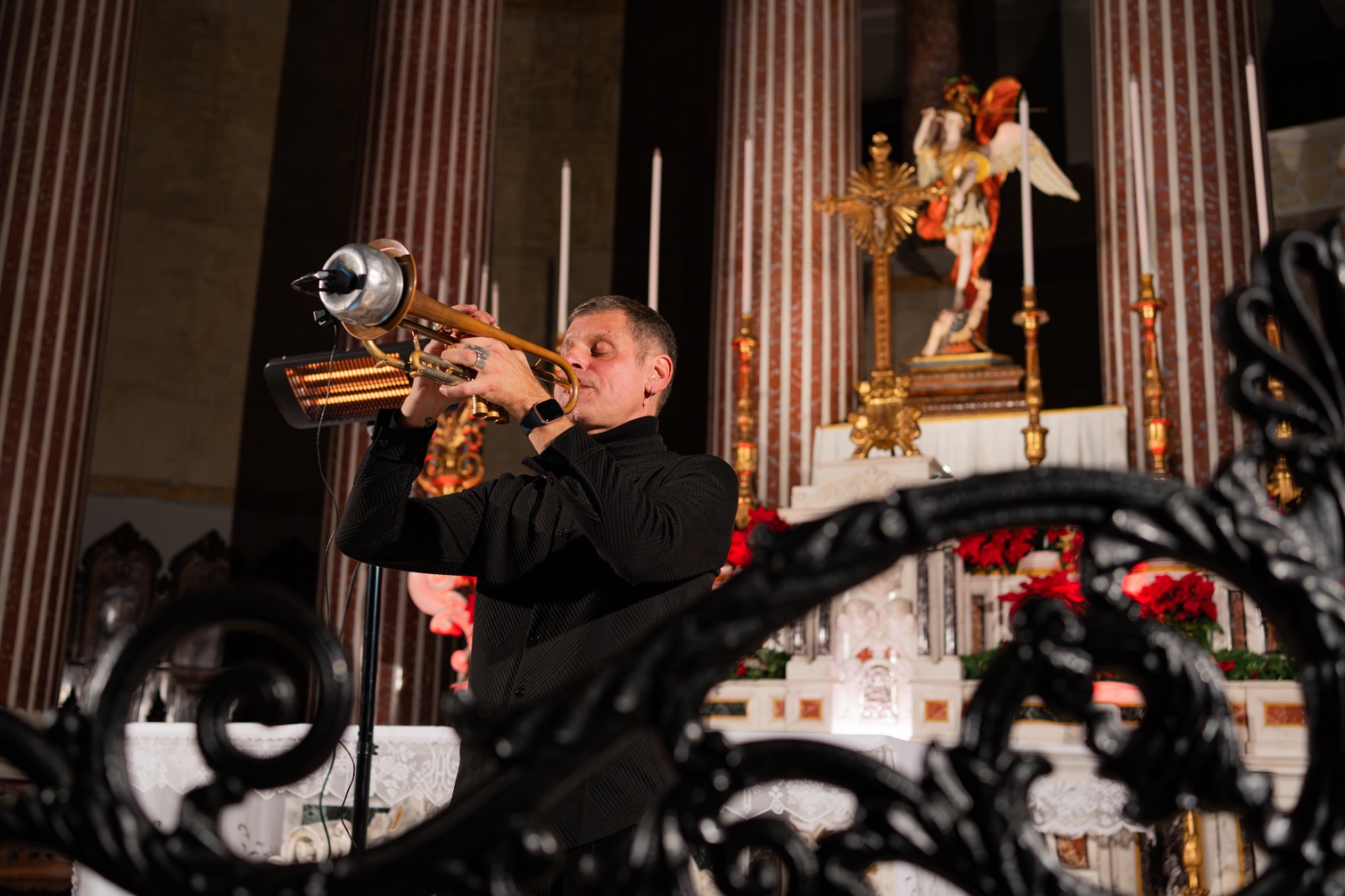 Il Natale si fa jazz: quando l’ascolto diventa visione e la città si riconosce nella musica