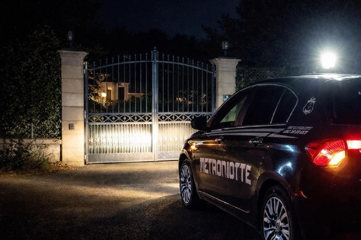 Allarme nella notte: sventato colpo in villa sulla via Appia Antica