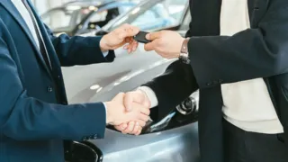 Auto nuove sempre più care, l’usato regge: cosa sta succedendo nell’area barese