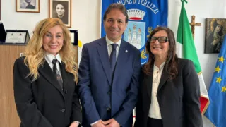 Cambio in giunta: lascia Angela Parisi. Al suo posto arriva Giovanna Volpe