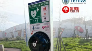 Un nuovo defibrillatore sarà installato dinanzi al Palafiori