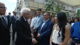 Ventitré rintocchi, un nome dopo l’altro. La Puglia si ferma, Mattarella abbraccia i familiari delle vittime