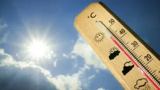 Caldo senza tregua nel Barese, due giorni da bollino arancione